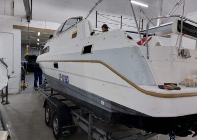 Fully restored 2003 Bayliner V6