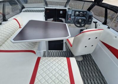 Fully restored 2003 Bayliner V6