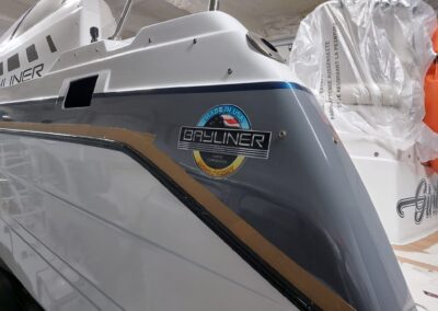 Fully restored 2003 Bayliner V6